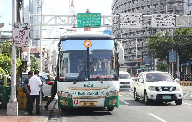 Xe Buýt - Phương tiện di chuyển ở Philippines